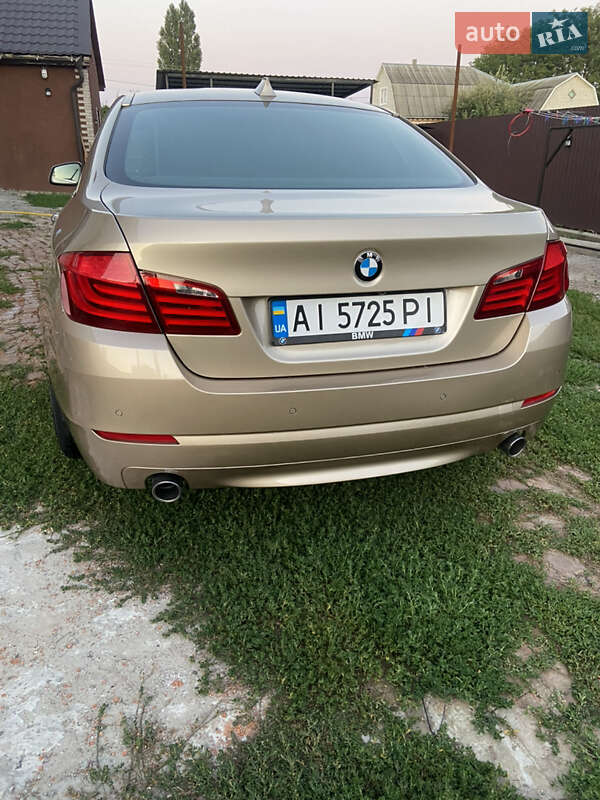 Седан BMW 5 Series 2012 в Лубнах