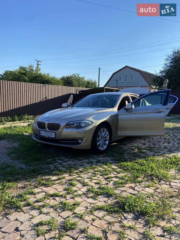 Седан BMW 5 Series 2012 в Лубнах