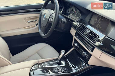 Седан BMW 5 Series 2013 в 
