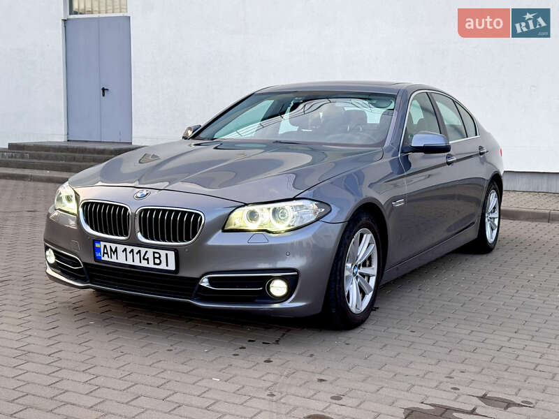 Седан BMW 5 Series 2015 в Житомире