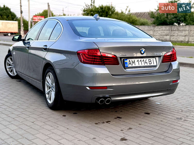 Седан BMW 5 Series 2015 в Житомире