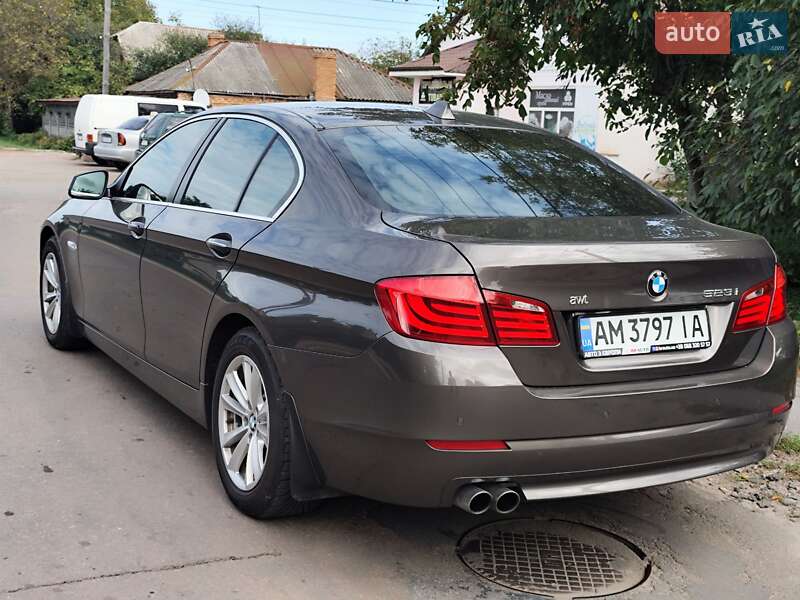 Седан BMW 5 Series 2010 в Бердичеве