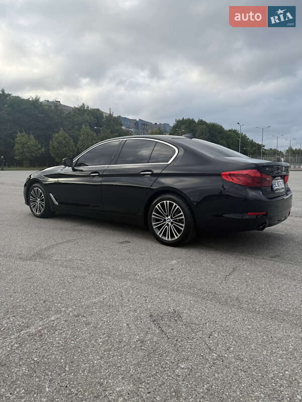 Седан BMW 5 Series 2017 в Львові