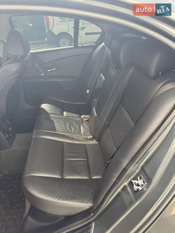 Седан BMW 5 Series 2006 в Кропивницькому фото 15 Седан BMW 5 Series 2006 в Кропивницькому