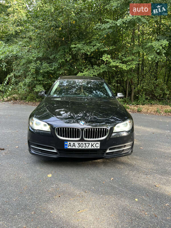 Универсал BMW 5 Series 2016 в Киеве