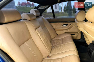 Седан BMW 5 Series 2001 в 
