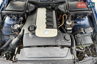 Седан BMW 5 Series 2001 в 