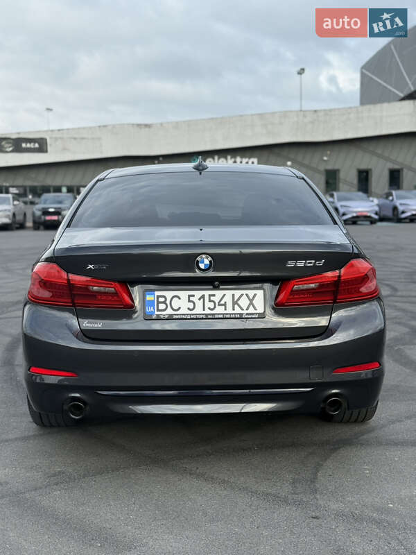 Седан BMW 5 Series 2019 в Львові
