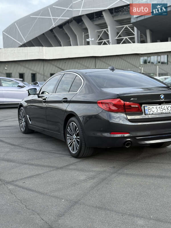 Седан BMW 5 Series 2019 в Львові