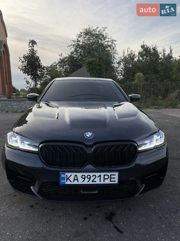 Универсал BMW 5 Series 2018 в Киеве