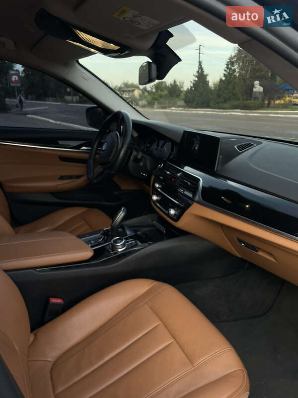 Универсал BMW 5 Series 2018 в Киеве