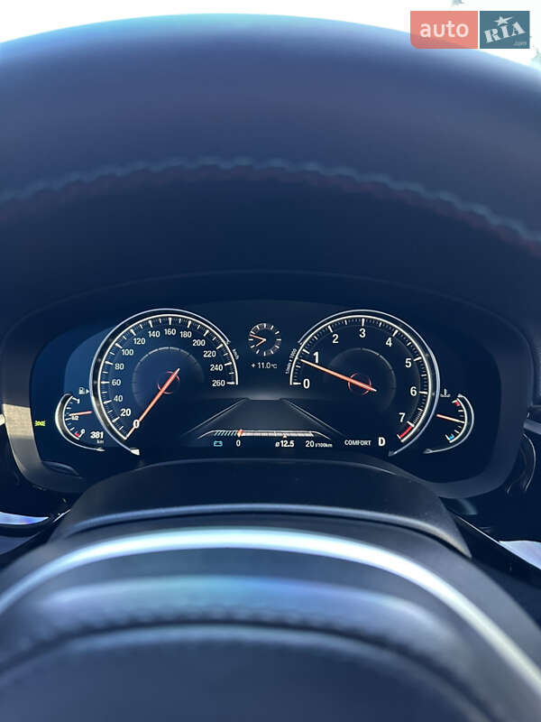 Седан BMW 5 Series 2017 в Львові