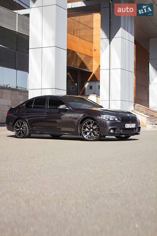 Седан BMW 5 Series 2014 в Киеве
