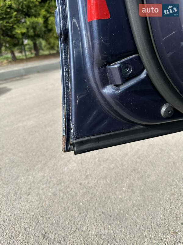 Седан BMW 5 Series 2003 в Шептицькому