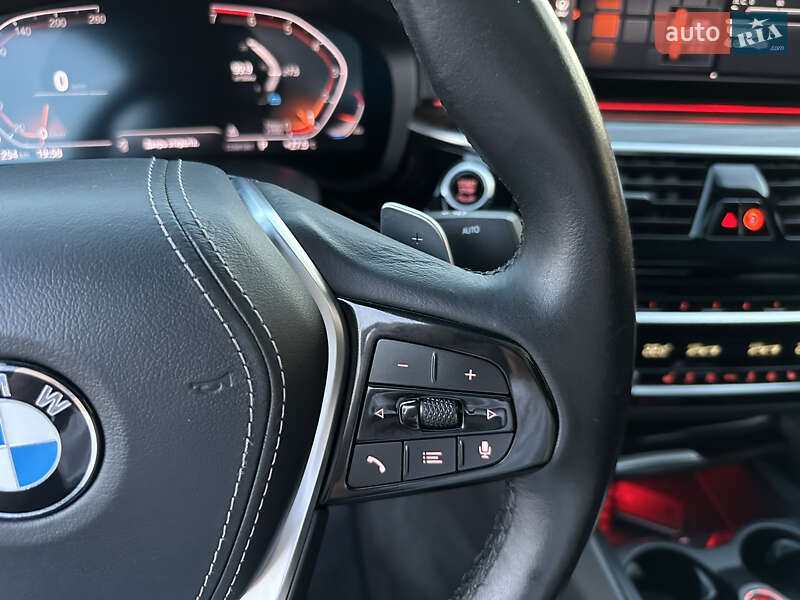 Седан BMW 5 Series 2020 в Мукачево