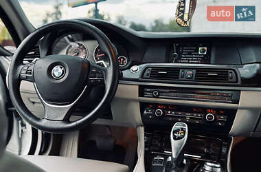 Седан BMW 5 Series 2011 в 