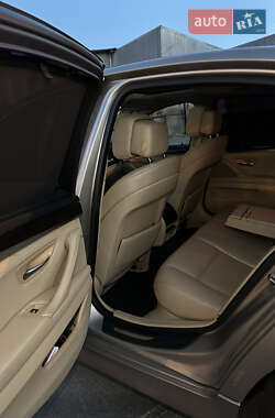 Седан BMW 5 Series 2010 в 