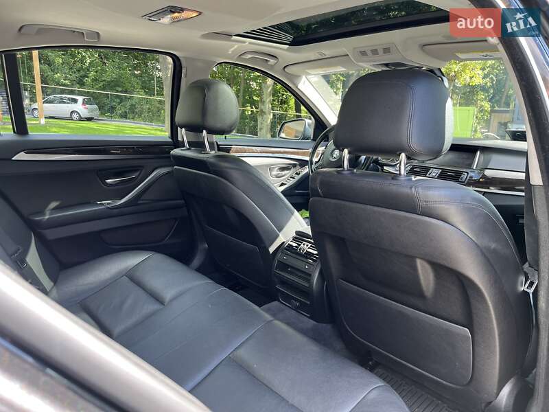 Седан BMW 5 Series 2014 в Львове