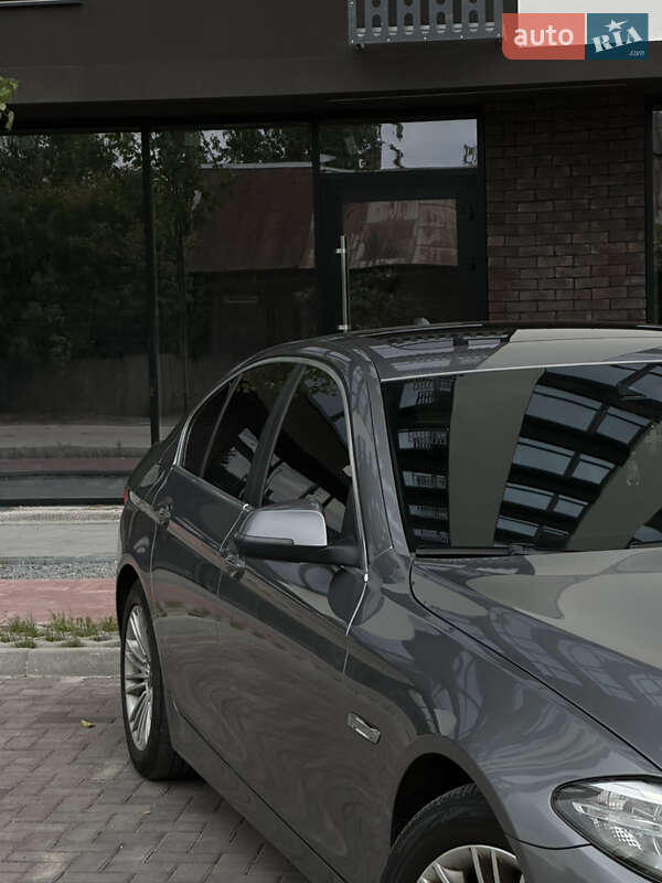 Седан BMW 5 Series 2015 в Ивано-Франковске