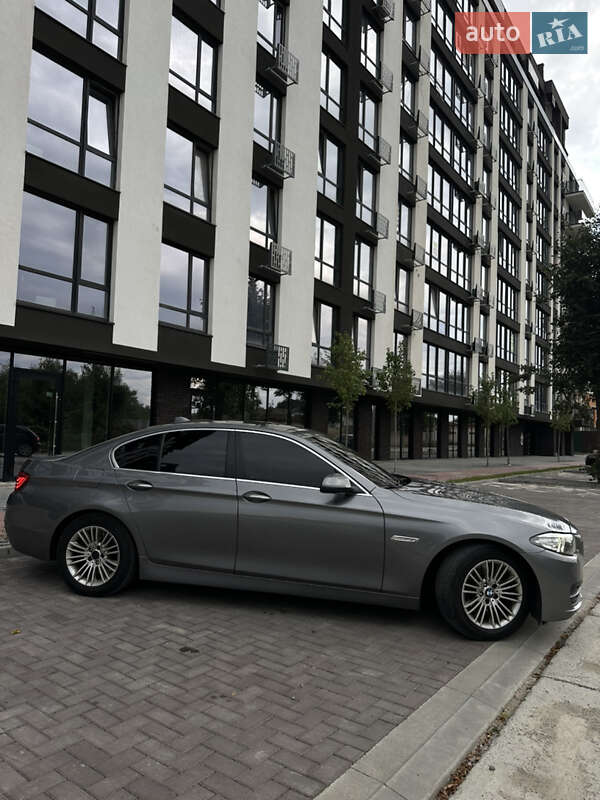 Седан BMW 5 Series 2015 в Ивано-Франковске
