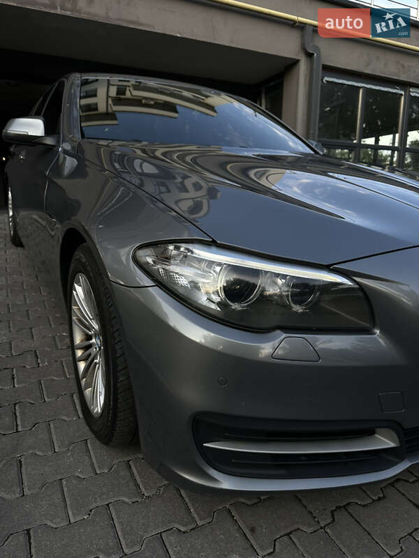 Седан BMW 5 Series 2015 в Ивано-Франковске