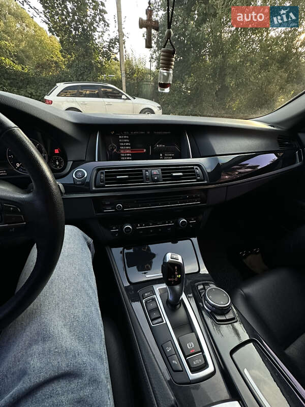 Седан BMW 5 Series 2015 в Ивано-Франковске