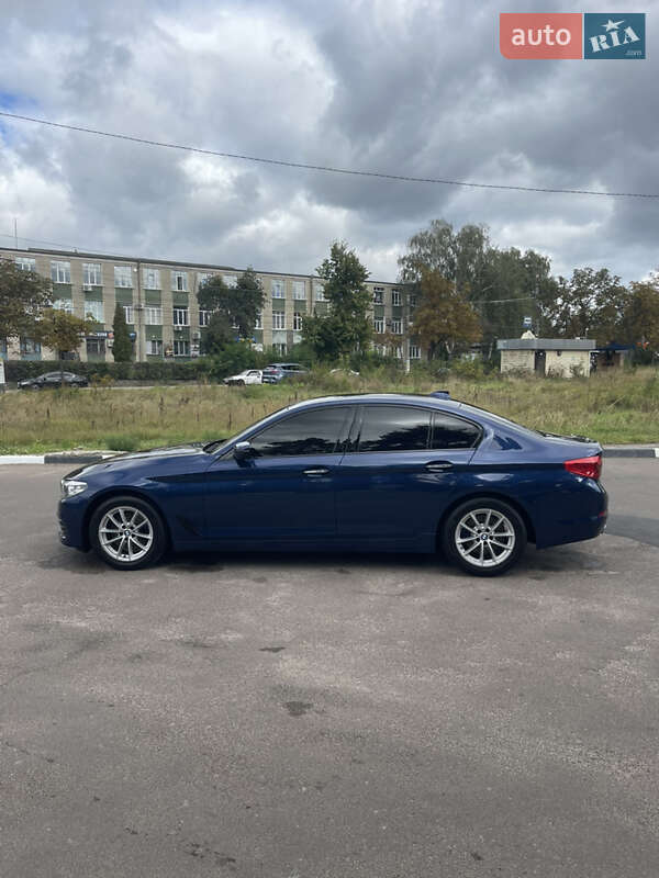 Седан BMW 5 Series 2016 в Житомире