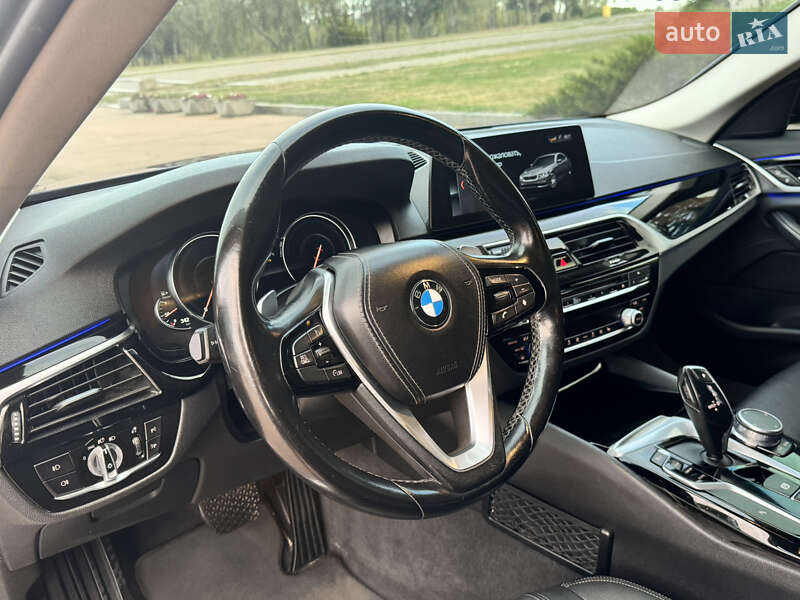 Седан BMW 5 Series 2016 в Житомире