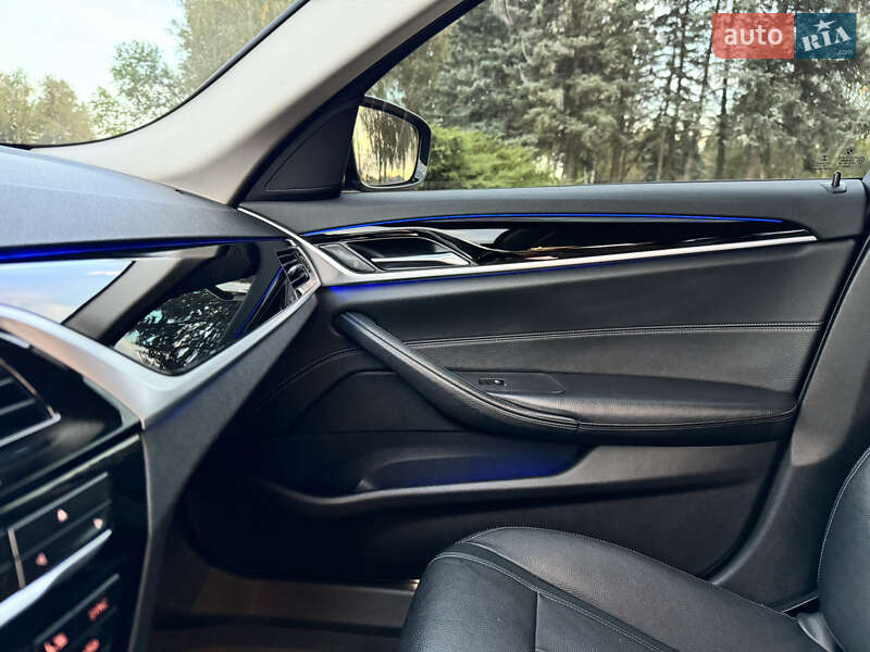 Седан BMW 5 Series 2016 в Житомире