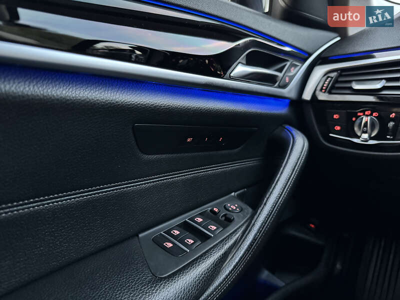 Седан BMW 5 Series 2016 в Житомире