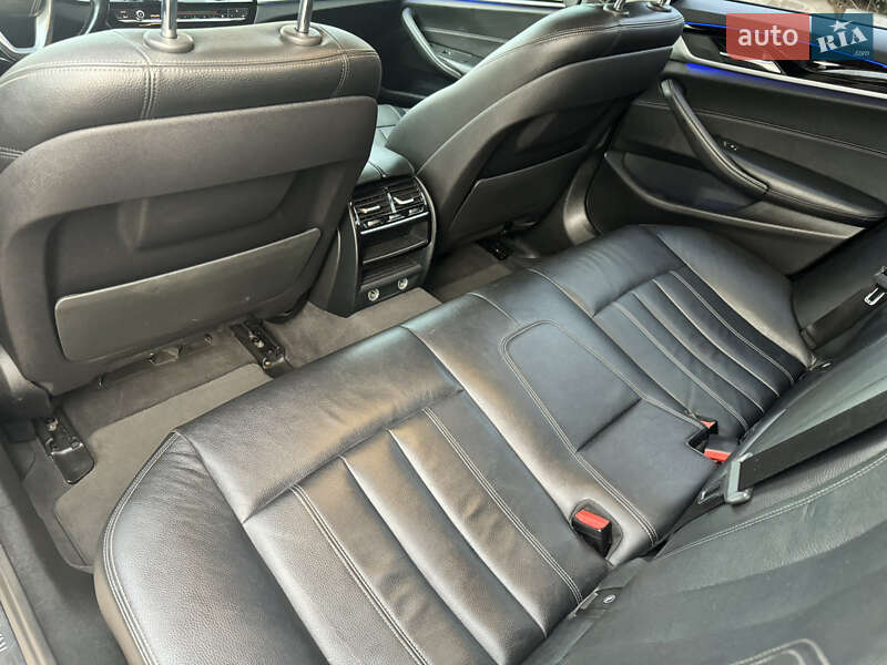 Седан BMW 5 Series 2016 в Житомире