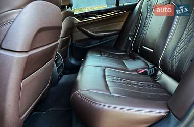 Седан BMW 5 Series 2016 в 