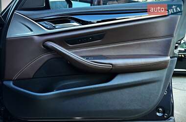 Седан BMW 5 Series 2016 в 