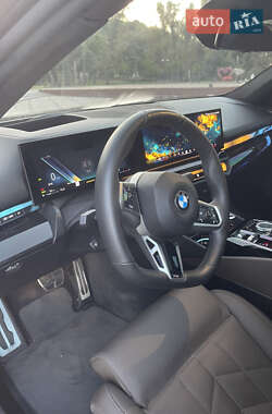 Седан BMW 5 Series 2023 в  фото 13 Седан BMW 5 Series 2023 в
