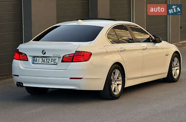 Седан BMW 5 Series 2010 в 