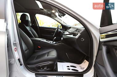 Седан BMW 5 Series 2013 в 