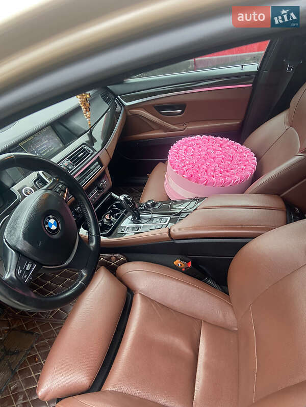 Седан BMW 5 Series 2012 в Лубнах