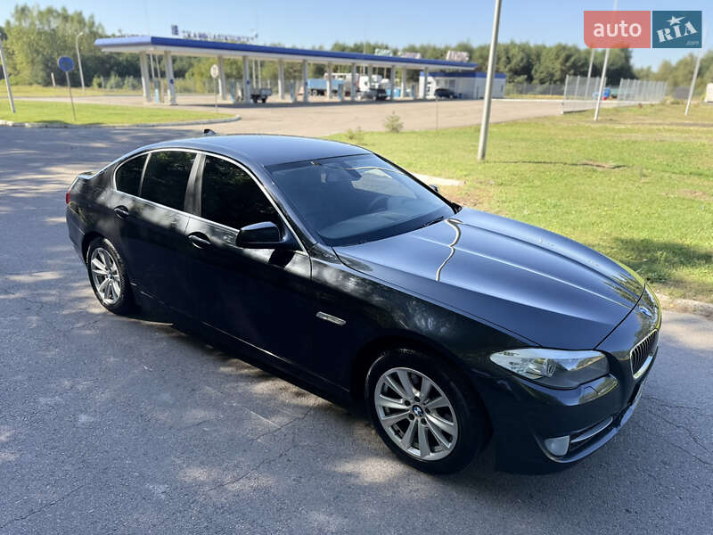Седан BMW 5 Series 2011 в Ковелі
