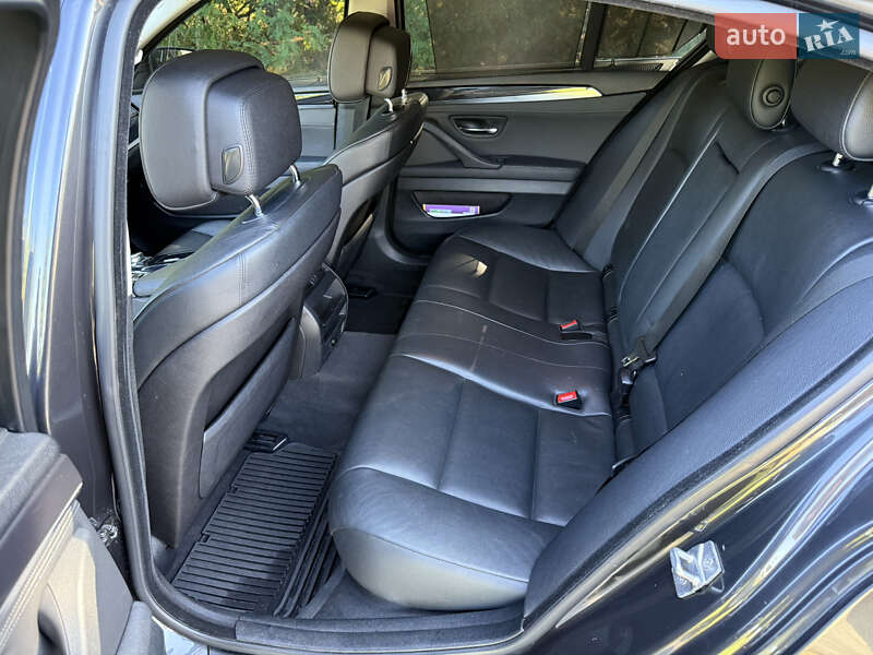 Седан BMW 5 Series 2011 в Ковелі