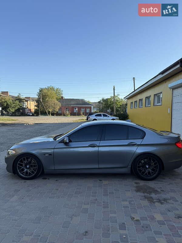 Седан BMW 5 Series 2010 в Хороле фото 8 Седан BMW 5 Series 2010 в Хороле