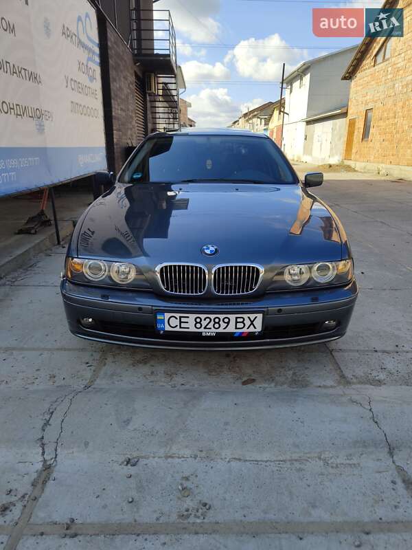 Седан BMW 5 Series 2003 в Черновцах