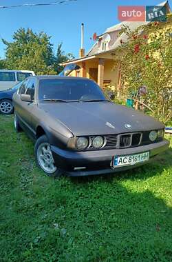Седан BMW 5 Series 1990 в Шацке