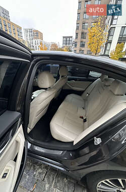 Седан BMW 5 Series 2017 в 