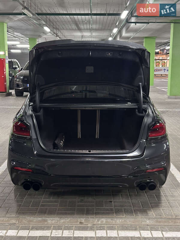 Седан BMW 5 Series 2017 в Києві