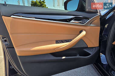 Седан BMW 5 Series 2019 в 
