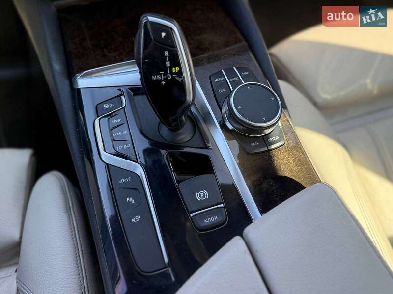 Седан BMW 5 Series 2018 в Киеве фото 35 Седан BMW 5 Series 2018 в Киеве