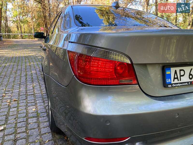 Седан BMW 5 Series 2005 в Каневе