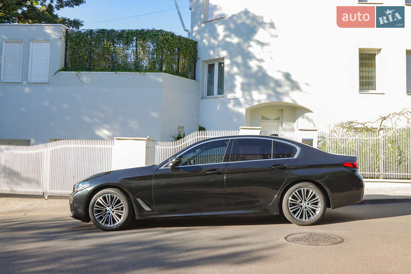 Седан BMW 5 Series 2019 в Львове