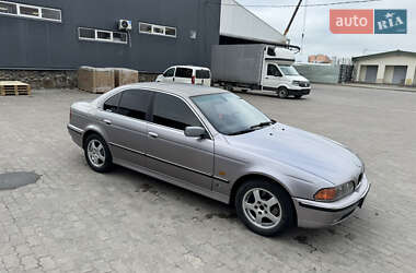 Седан BMW 5 Series 1999 в Стрые