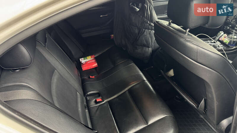 Седан BMW 5 Series 2012 в Запоріжжі